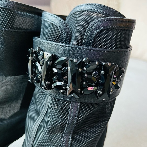 Karl Lagerfeld Paris Blayze Jewel Ornament Ankle Strap Peep Toe Booties - Picture 4 of 12